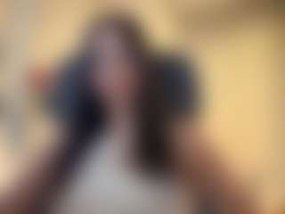 Live cam show with Carolina - Ass Bouncing on Dare Cams