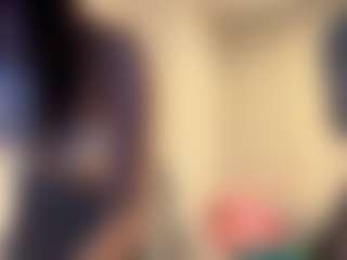 Live cam show with Carolina - Nipple Piercings on Camsoda
