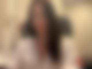 Live cam show with Carolina - Brown Hair Toys on Milfs Live