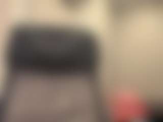 Live cam show with Carolina - Public Toys on makecum.org