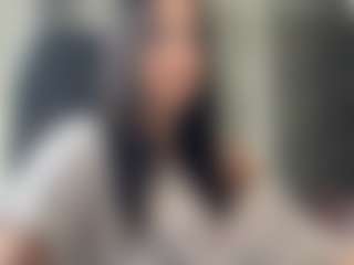 Live cam show with Carolina - Public Brown Hair on slutload