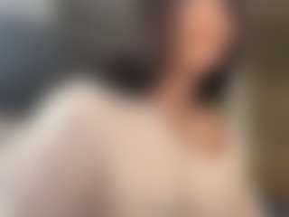 Live cam show with Carolina - Small Tits Teen (18+) on Sweet Sext