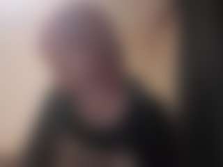 Live cam show with Nika - Fingering on CamClone