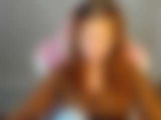Live cam show with Olivia - Spanks on Soda Cam