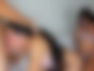 Live cam show with queen-chakti - Flashing on madthumbs