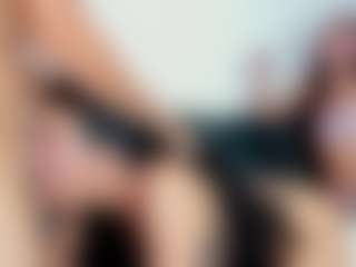 Live cam show with queen-chakti - Cock Rating on Camsoda