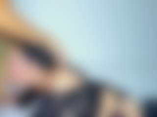 Live cam show with queen-chakti - Middle Aged on SquirtSoMuch