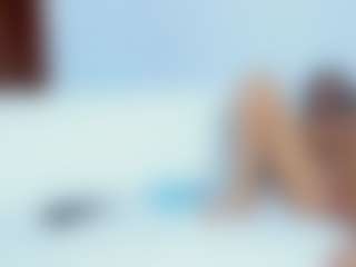 Live cam show with queen-chakti - Flashing on Camsoda