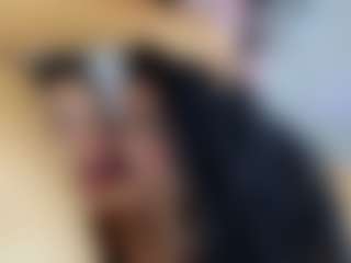 Live cam show with queen-chakti - Middle Aged on Camsoda