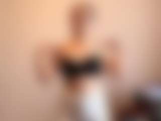 RosanneLaib's Live Sex Cam Show