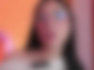 Petite Black Haired Girl's Live Sex Cam Show