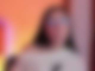 Petite Black Haired Girl's Live Sex Cam Show