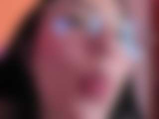Petite Black Haired Girl's Live Sex Cam Show
