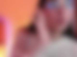 Petite Black Haired Girl's Live Sex Cam Show