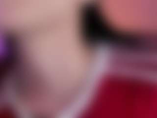 Petite Black Haired Girl's Live Sex Cam Show