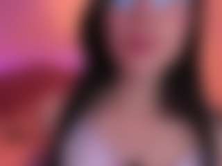 Live cam show with Sally a sexy butt - Facial on studioflirtlive.com