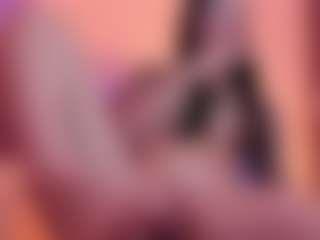 Live cam show with Sally a sexy butt - Solo on CamClone
