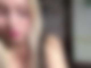 Live cam show with Karola - Teen (18+) on Camsoda