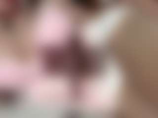 Live cam show with Karola - Skinny on sexylivex.com