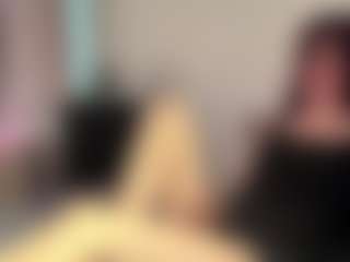 Live cam show with Christine - Squirt on livesuperchat.net