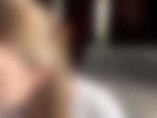 Live cam show with SheritaSakal - Skinny on Camsoda