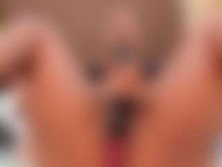 SweettCandyy-1's Live Sex Cam Show