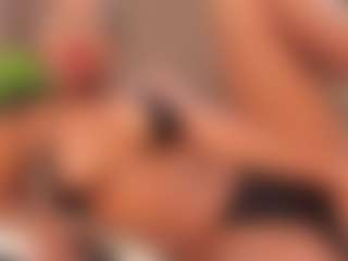 SweettCandyy-1's Live Sex Cam Show