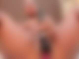 SweettCandyy-1's Live Sex Cam Show