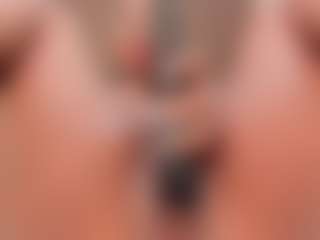 SweettCandyy-1's Live Sex Cam Show