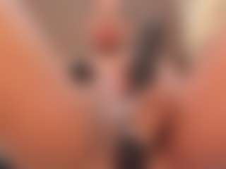 SweettCandyy-1's Live Sex Cam Show