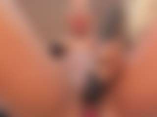 SweettCandyy-1's Live Sex Cam Show