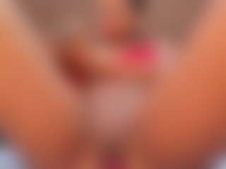 SweettCandyy-1's Live Sex Cam Show