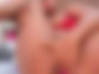 SweettCandyy-1's Live Sex Cam Show