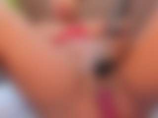 SweettCandyy-1's Live Sex Cam Show