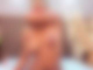 SweettCandyy-1's Live Sex Cam Show