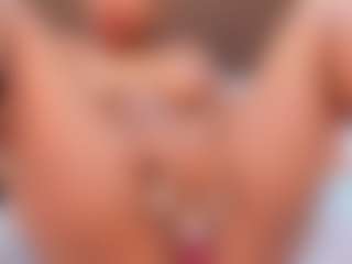 SweettCandyy-1's Live Sex Cam Show