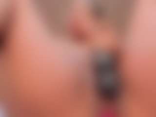 SweettCandyy-1's Live Sex Cam Show