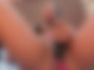 SweettCandyy-1's Live Sex Cam Show