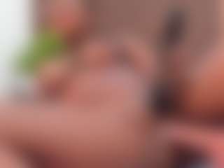 SweettCandyy-1's Live Sex Cam Show