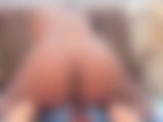 SweettCandyy-1's Live Sex Cam Show