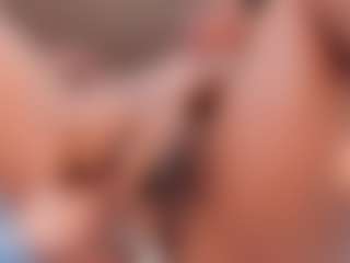 SweettCandyy-1's Live Sex Cam Show