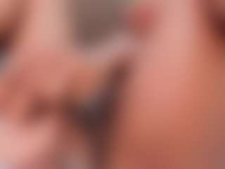 SweettCandyy-1's Live Sex Cam Show