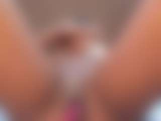 SweettCandyy-1's Live Sex Cam Show