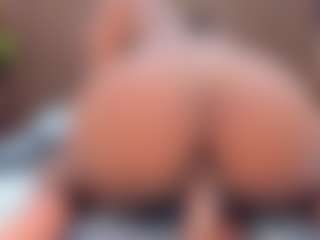 SweettCandyy-1's Live Sex Cam Show
