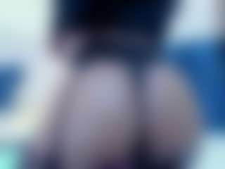 SweettCandyy-1's Live Sex Cam Show