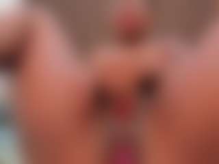SweettCandyy-1's Live Sex Cam Show