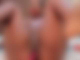 SweettCandyy-1's Live Sex Cam Show