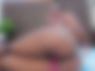 SweettCandyy-1's Live Sex Cam Show