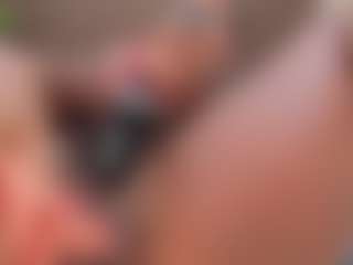 SweettCandyy-1's Live Sex Cam Show