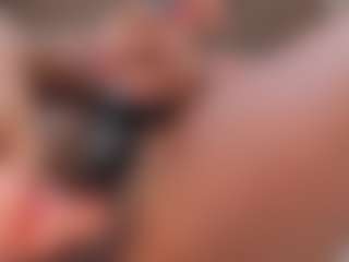 SweettCandyy-1's Live Sex Cam Show